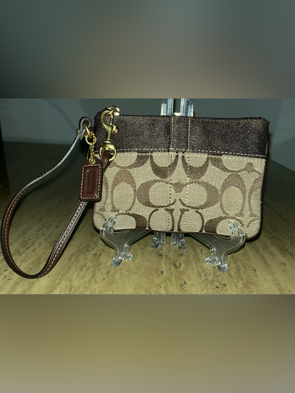Coach Signature Canvas Brown Wristlet - Picture 2 of 11